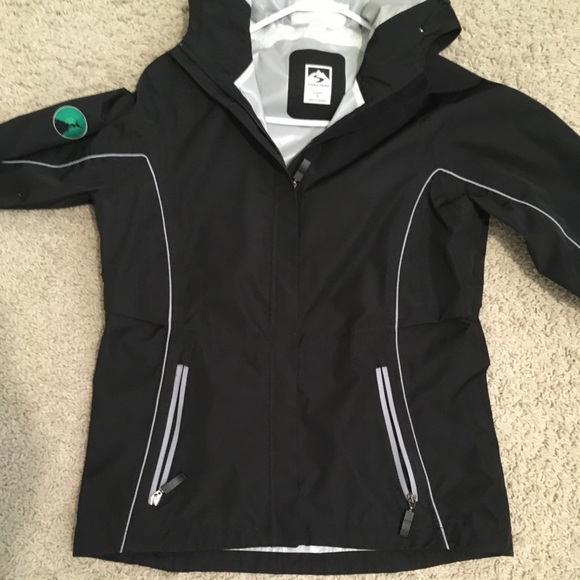 Storm Creek Light Jacket - Picture 2 of 8